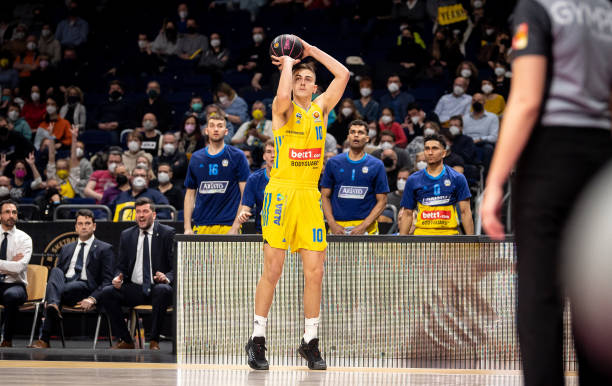 捍卫足球历 捍卫足球历