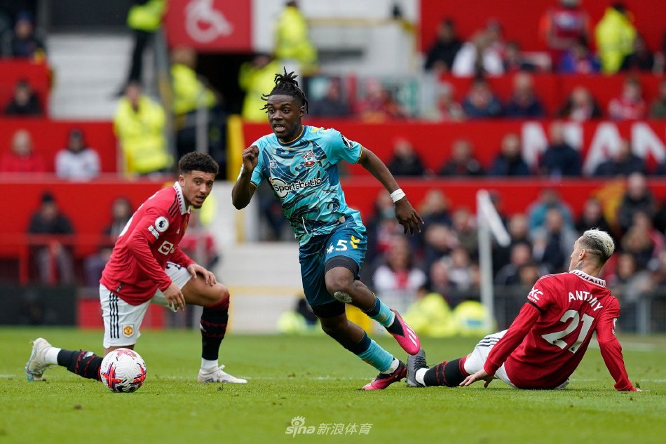 与中场都积 与中场都积